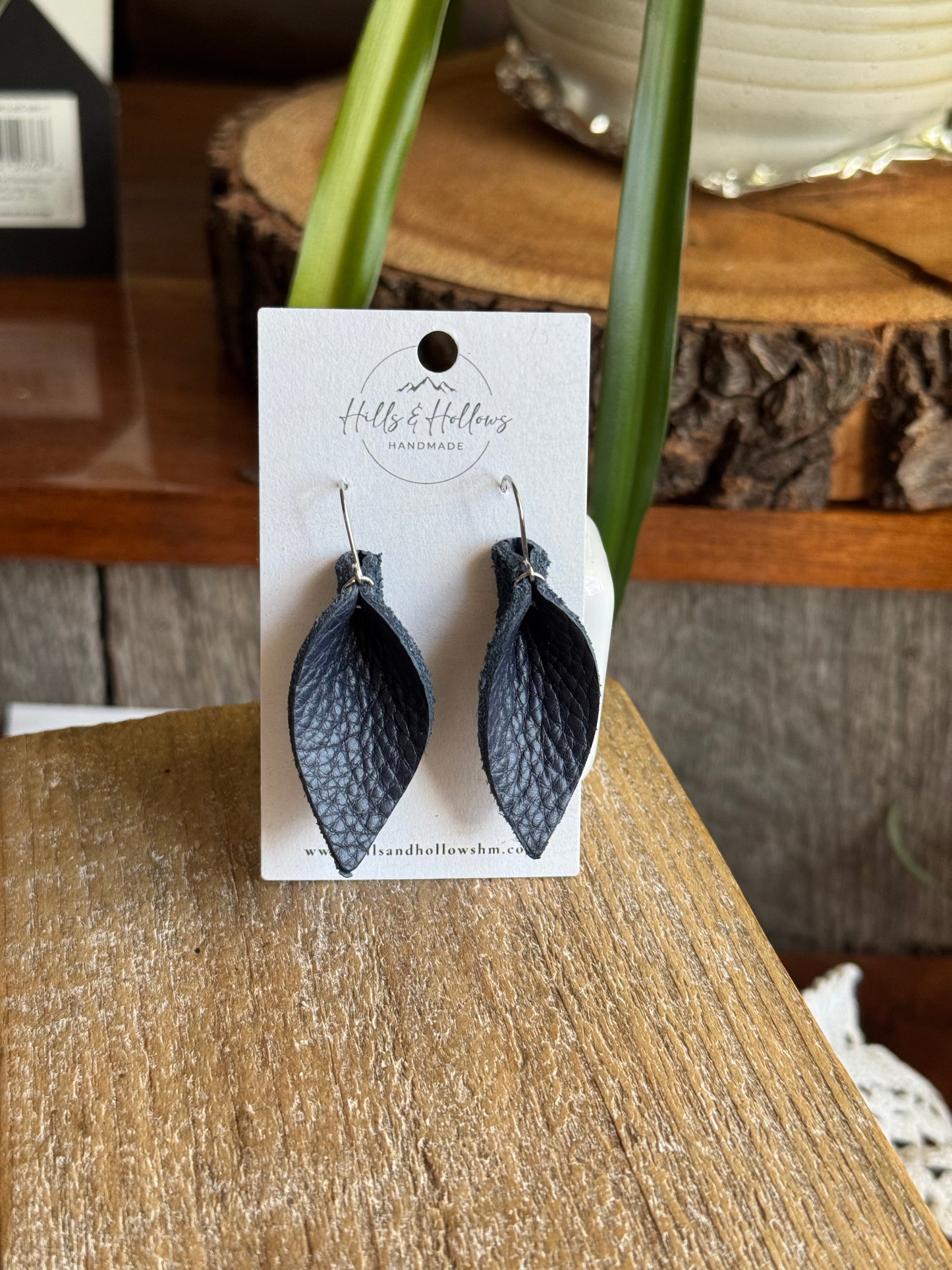 Navy Leafdrop