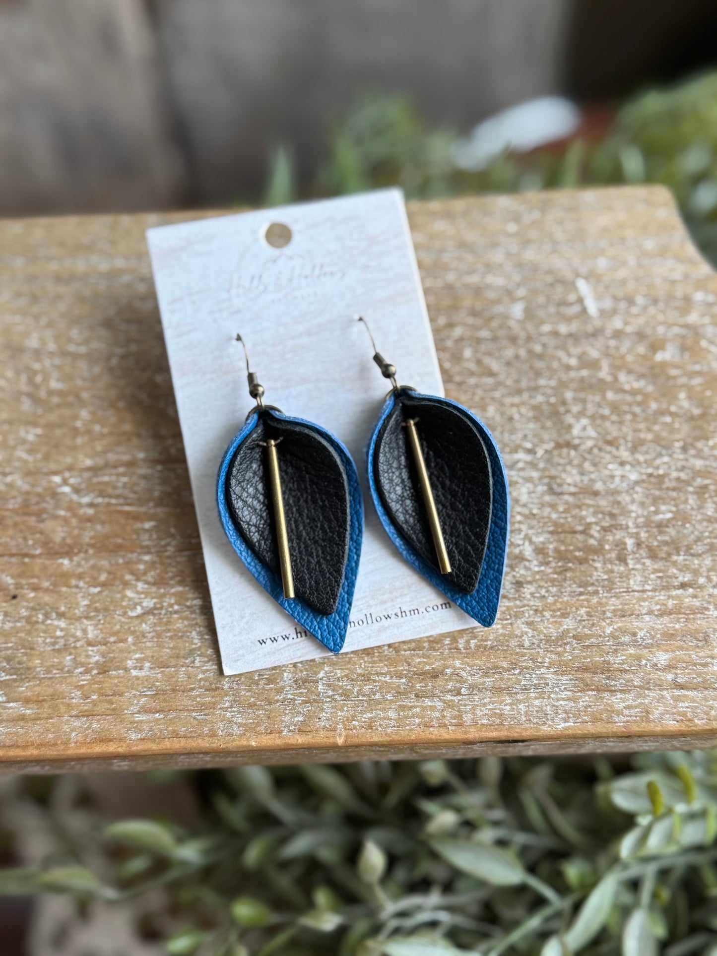 Blue & Black Leafdrop