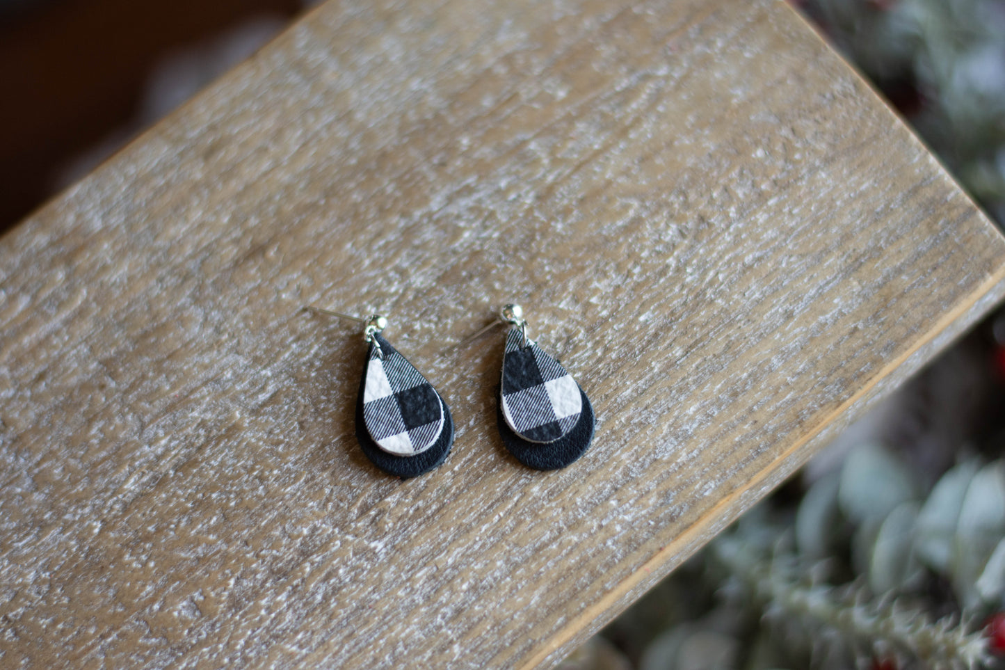 Mini Teardrop | Black + White Plaid