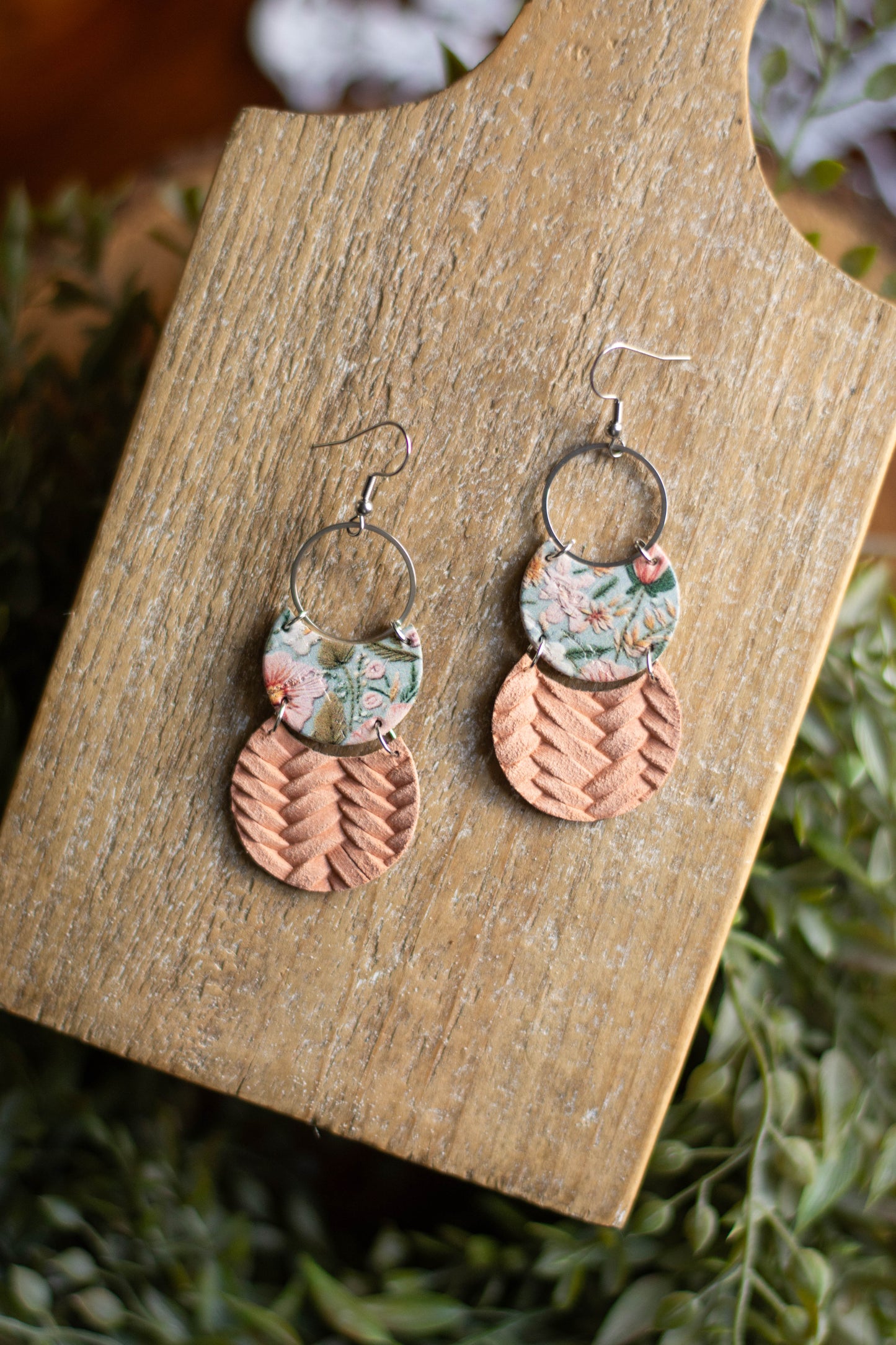 Peach Floral Two Tiered Circles