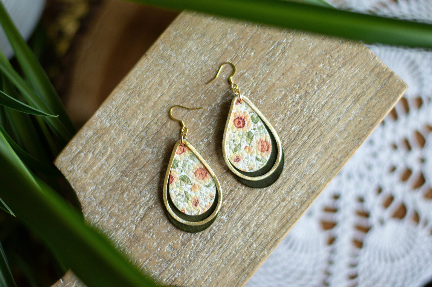 Sunflower Floral Teardrop