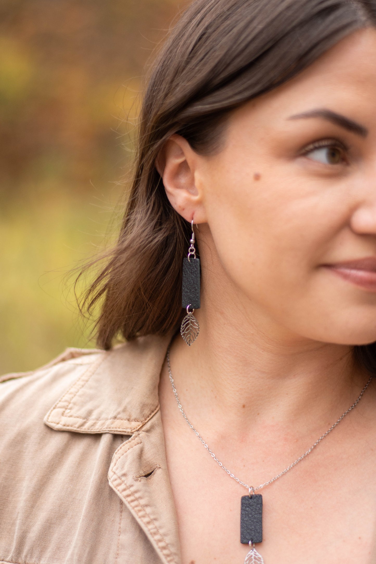 Black Leaf Dangle