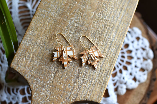 Gold Plaid Maple Leaf