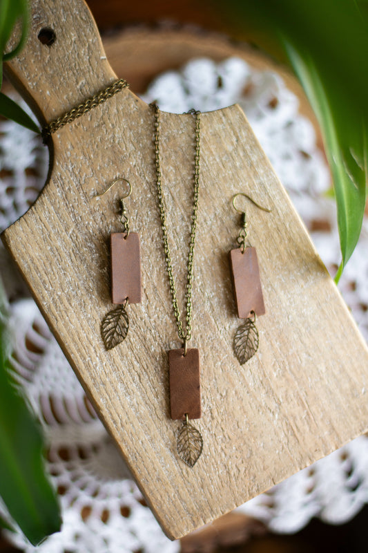 Rustic Leaf Dangle Set