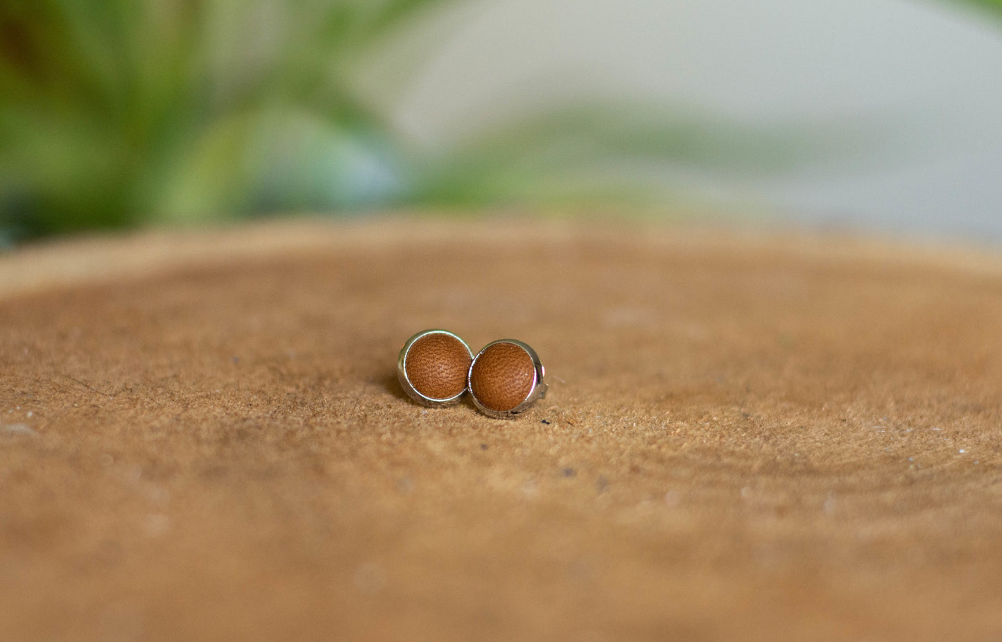 8 mm Bubble Studs